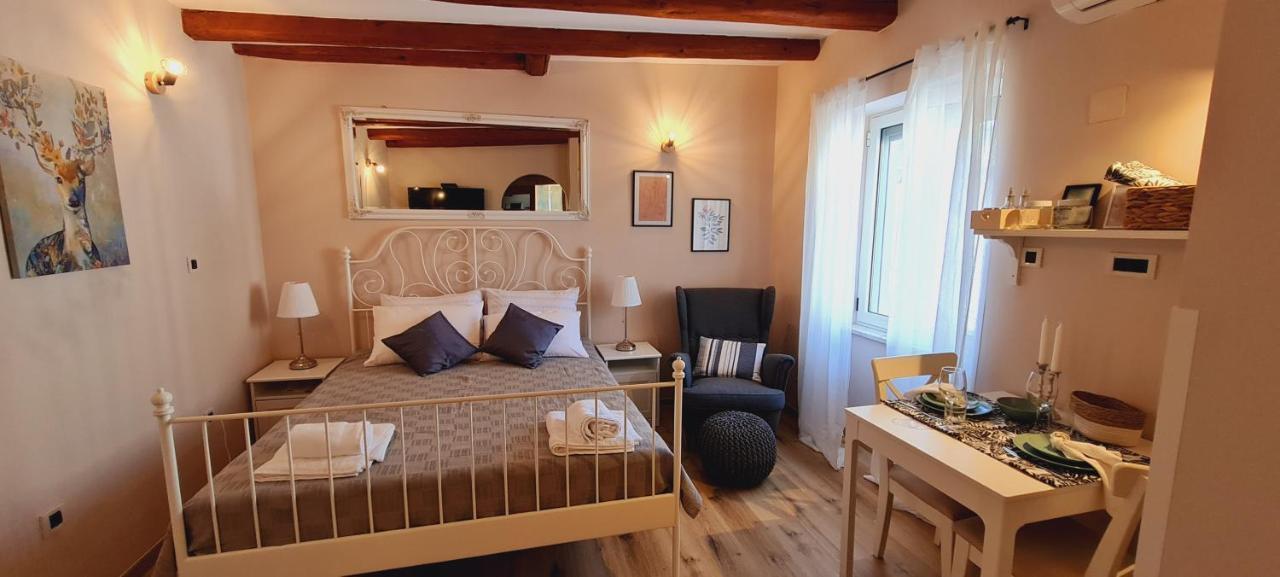 PUY Studio Apartments Malu מראה חיצוני תמונה